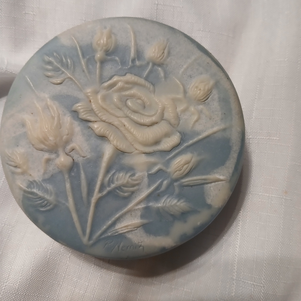 Vintage Incolay Soapstone Rose Design Round Signed Jewelry Trinket Box